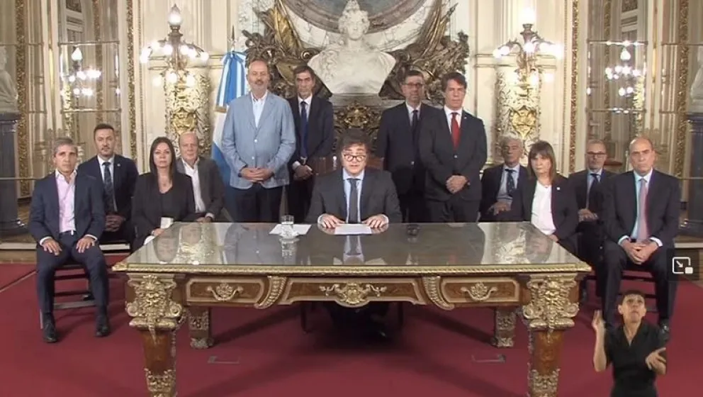 Conoce las 30 medidas de desregulación económica que presentó el Presidente Milei