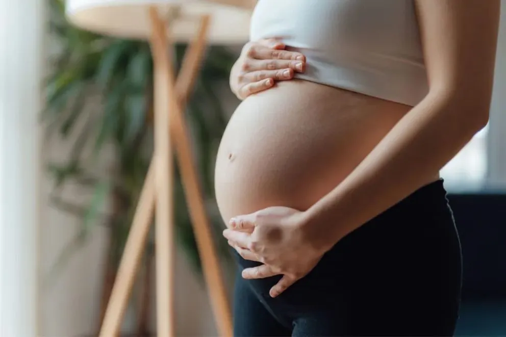 Cambios en la licencia por maternidad: qué dice el DNU