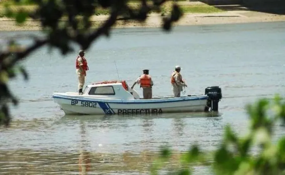 Sigue la búsqueda de la persona desaparecida en la Isla Jordán y se suman los buzos de Prefectura