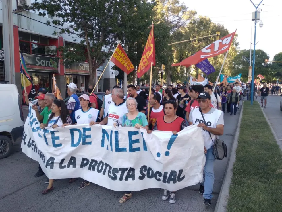 Este miércoles, vuelven a las calles contra el DNU de Milei y el protocolo antipiquetes de Bullrich