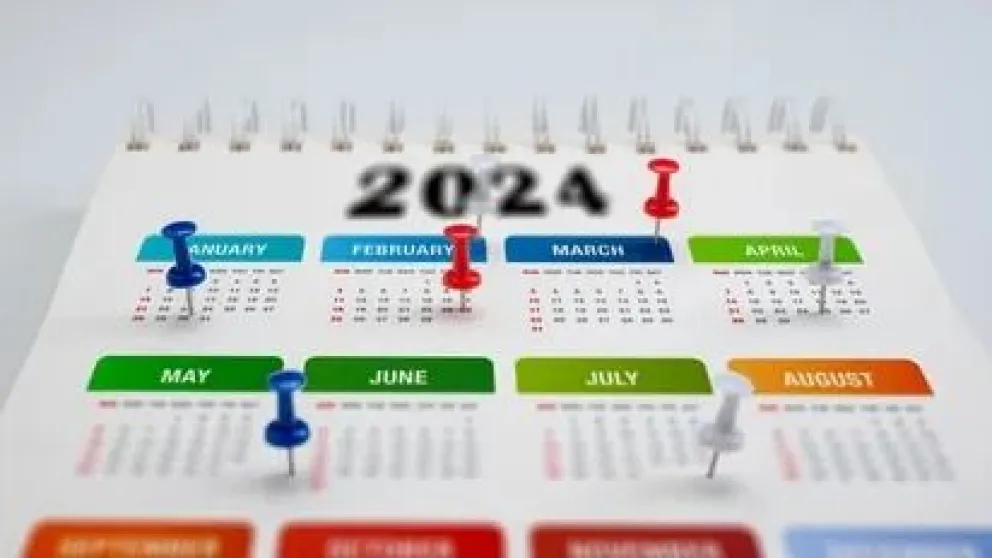 Javier Milei confirma tres fines de semana largos para 2024: los detalles