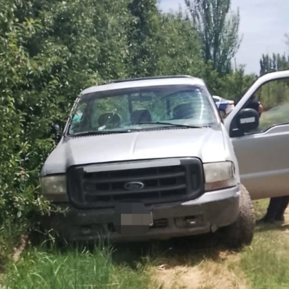 Un hombre armado logró darse a la fuga tras intentar atropellar a agentes de la policía
