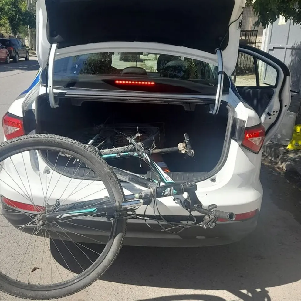 Delincuentes al asecho: dejó la bici afuera del municipio y se la robaron en cuestión de minutos