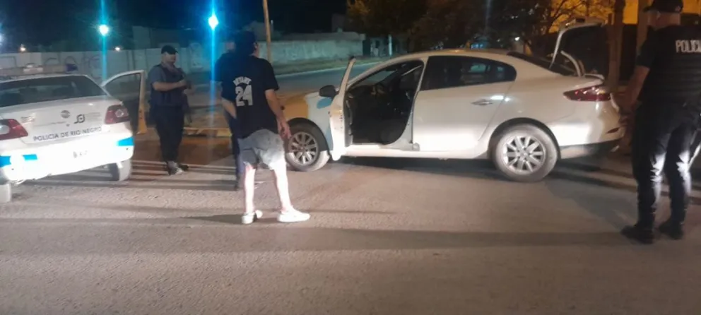 Desvalijaron un departamento en Roca y terminaron detenidos