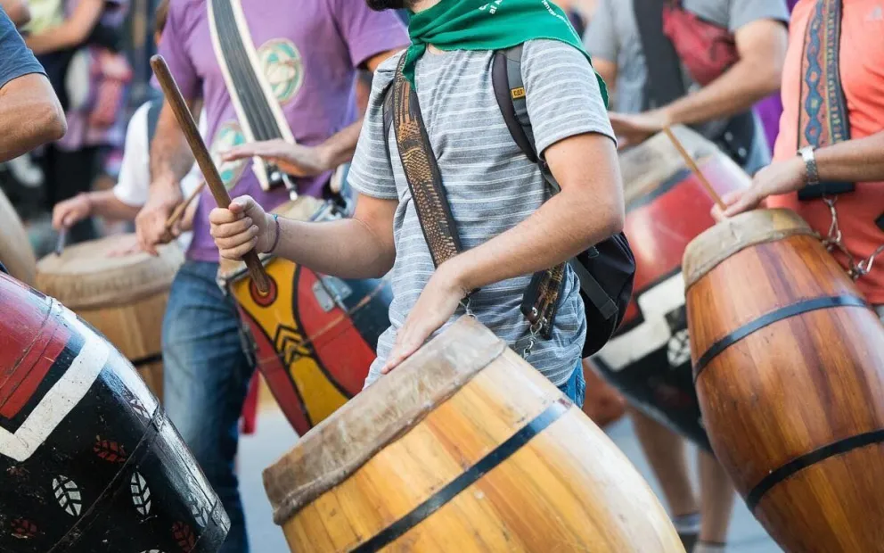 Convocan a un "Cacerolazo cultural" en Roca ¿Cuándo y de qué se trata?