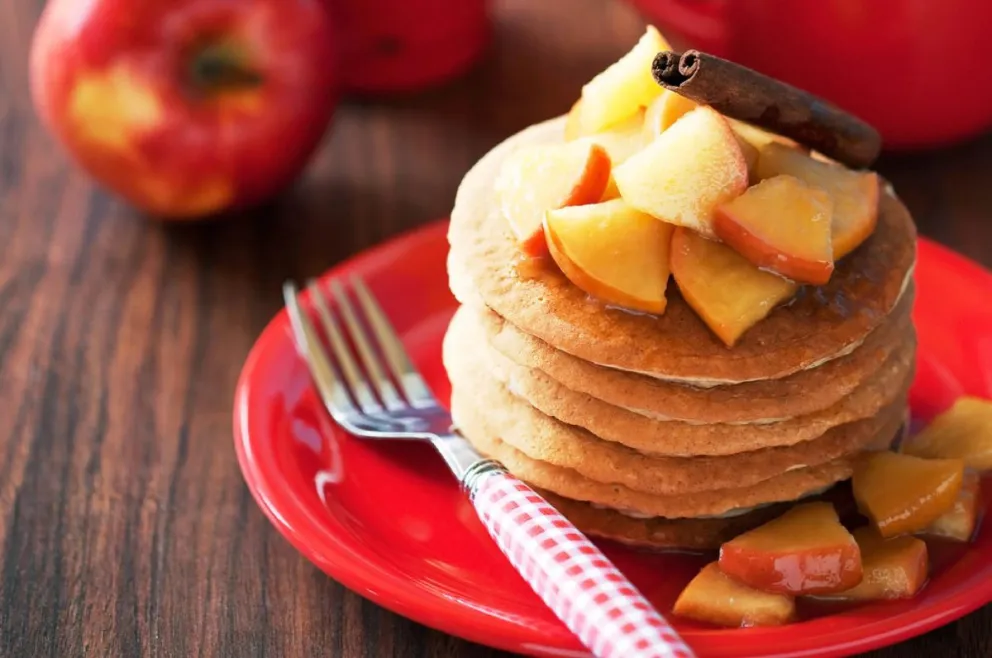 Hacé panqueques de manzana en 5 pasos