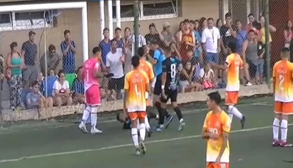 VIDEO: ¿Fue penal? Mirá la jugada por la que Deportivo Roca cayó ante Rincón 