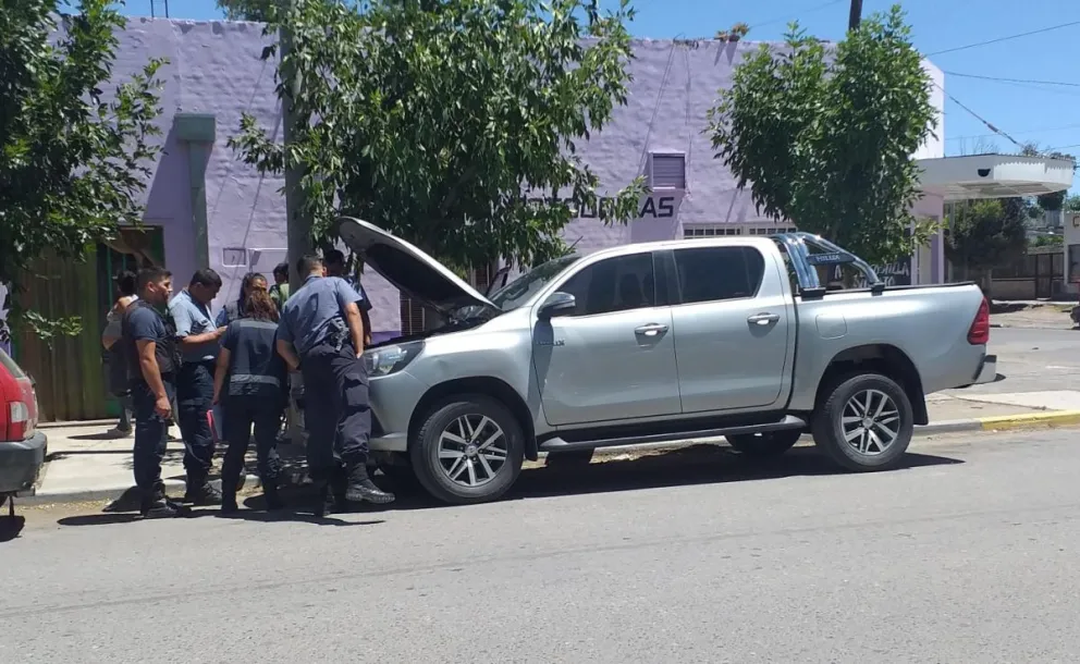 Le robaron su camioneta y la encontró estacionada en la calle Evita