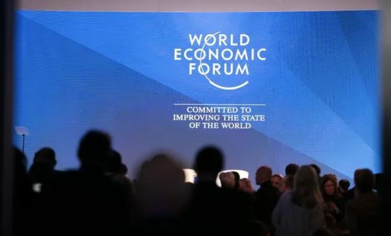 Empresarios multimillonarios exigen más impuestos a la riqueza en Davos ...
