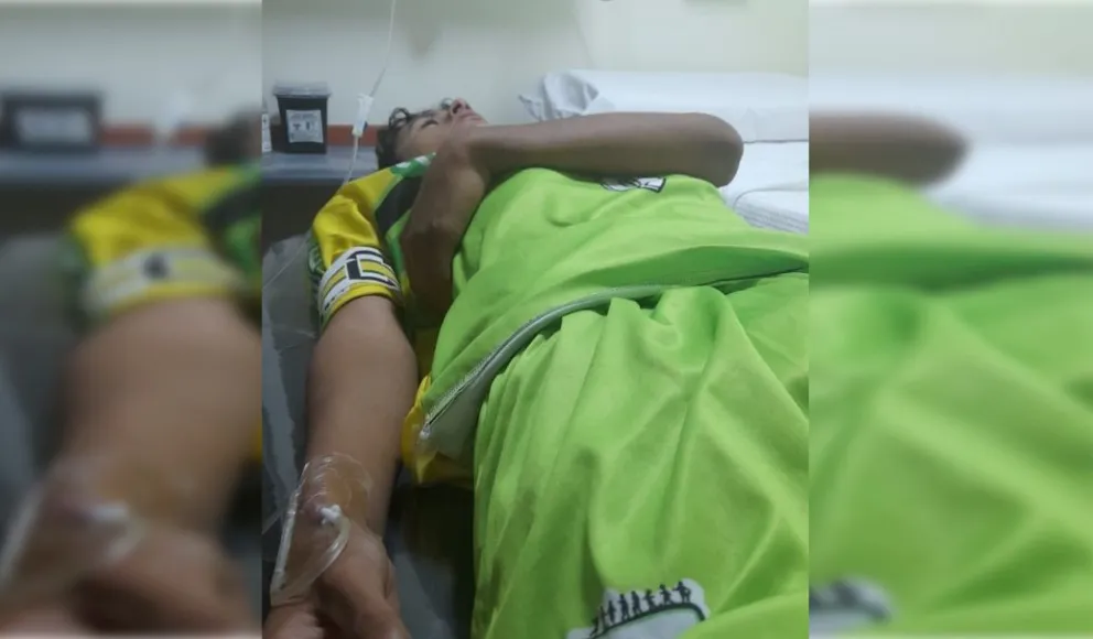 Un joven permanece internado tras un fuerte golpe en el Mundialito y la ambulancia nunca lleg&oacute;