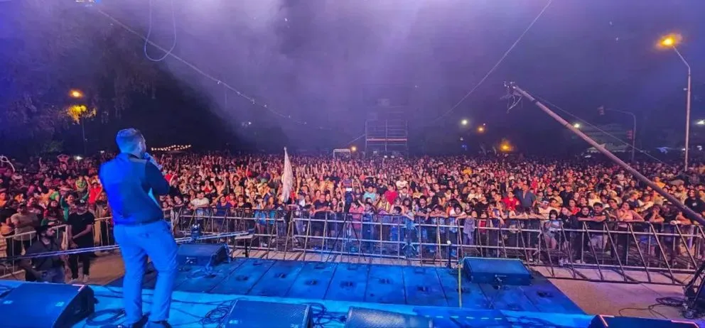 La segunda noche de la Fiesta de la Pera fue multitudinaria y hoy es el gran cierre