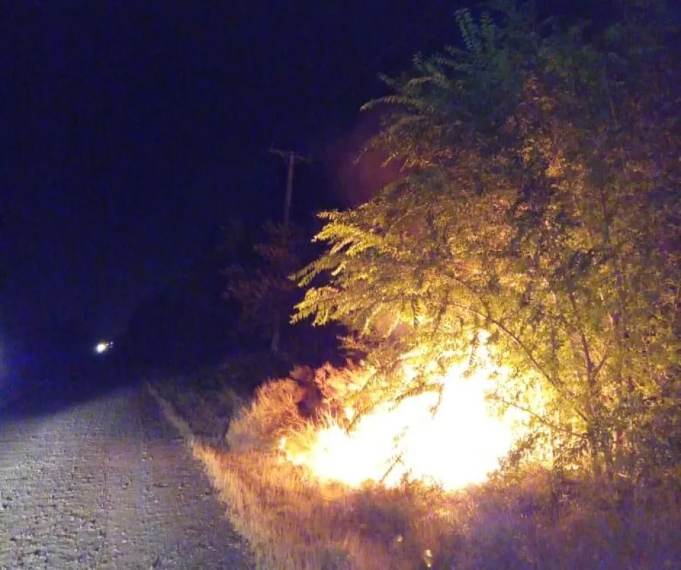 Nuevo ataque eléctrico: delincuentes roban cables, provocan incendio y dejan a un amplio sector sin luz