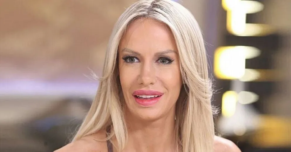 Luciana Salazar muestra su arsenal de suplementos y sorprende a sus seguidores
