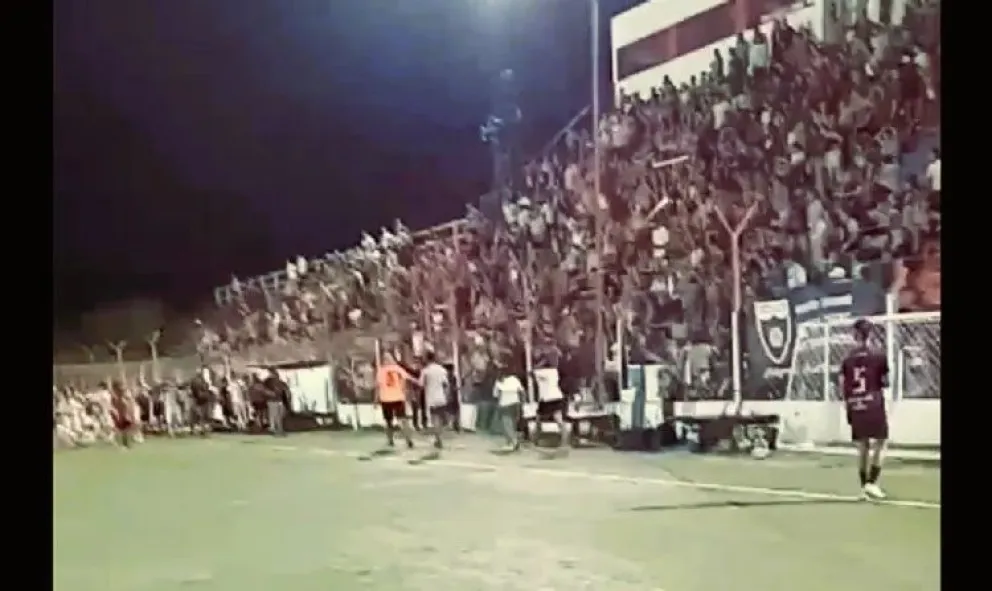 Lamentables hechos de violencia en el Mundialito entre padres y el club ya tomó medidas