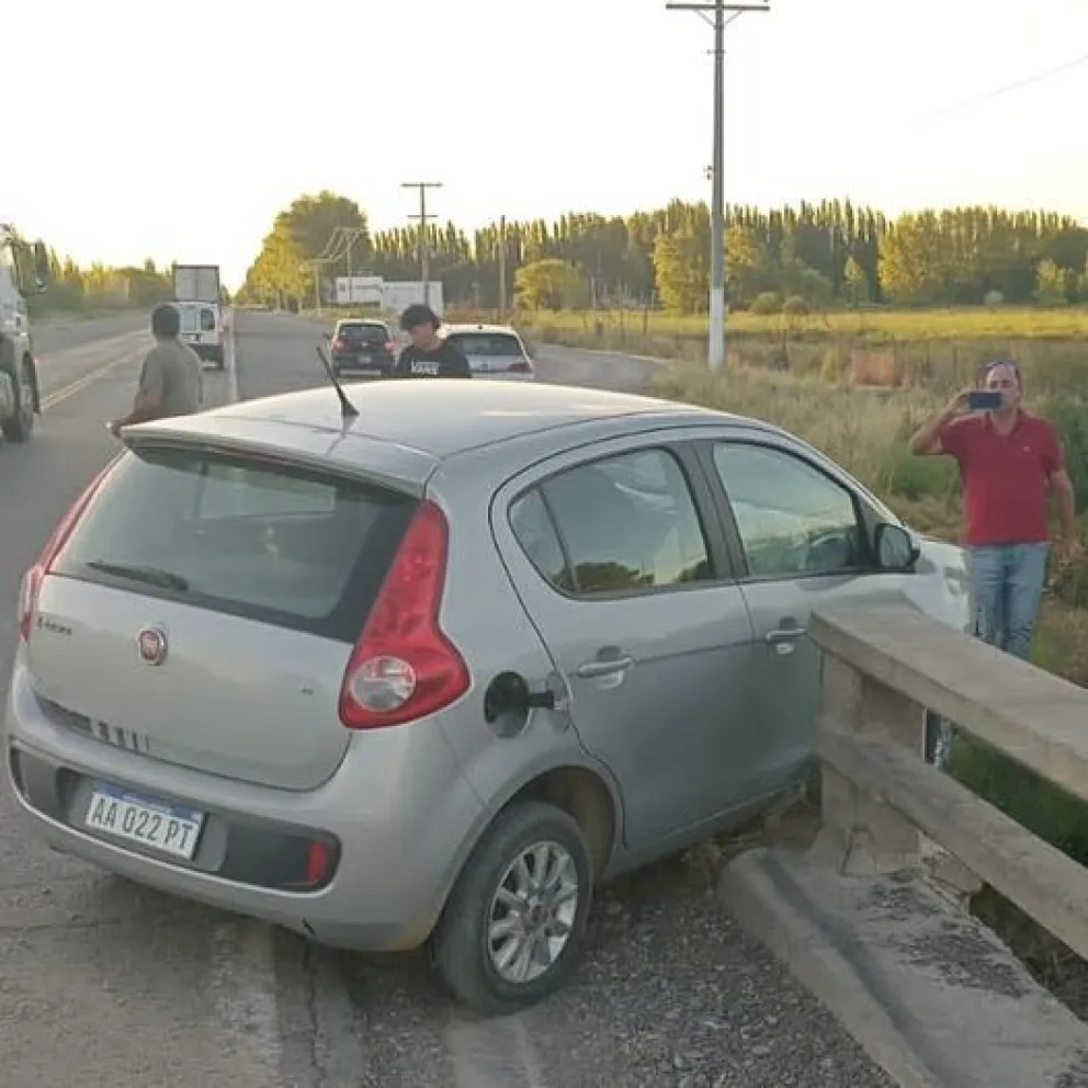 Creyó que el radar estaba funcionando, frenó de golpe y provocó un accidente