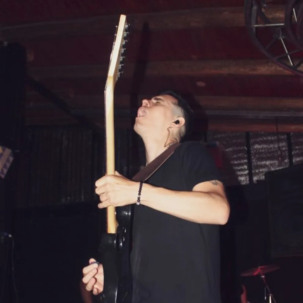 Noche ecléctica con Pablo Ray: Rock, Blues y Pop en un solo escenario