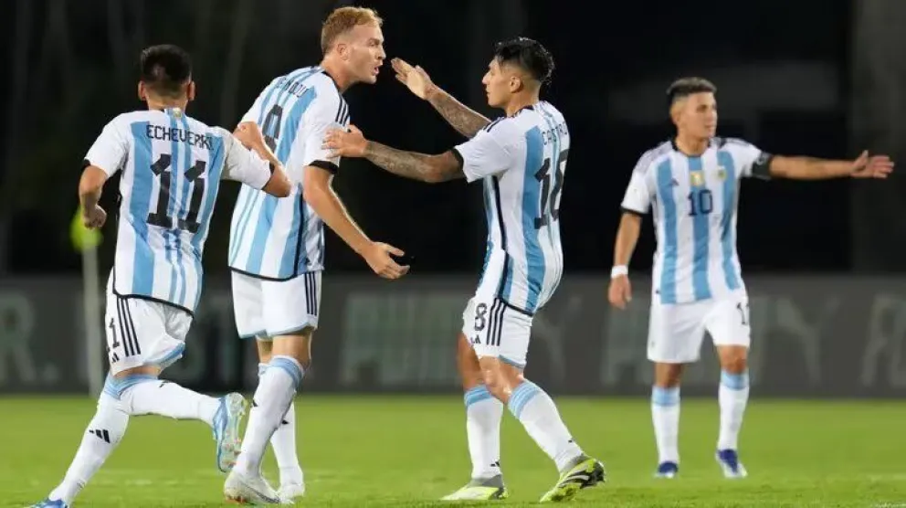 Argentina Sub 23 enfrenta a Chile por el Preolímpico Sudamericano 2024: hora y TV