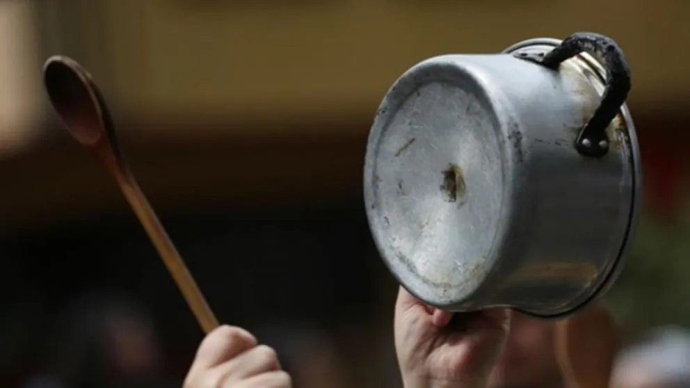 Nuevo cacerolazo contra la “Ley Ómnibus” en Roca