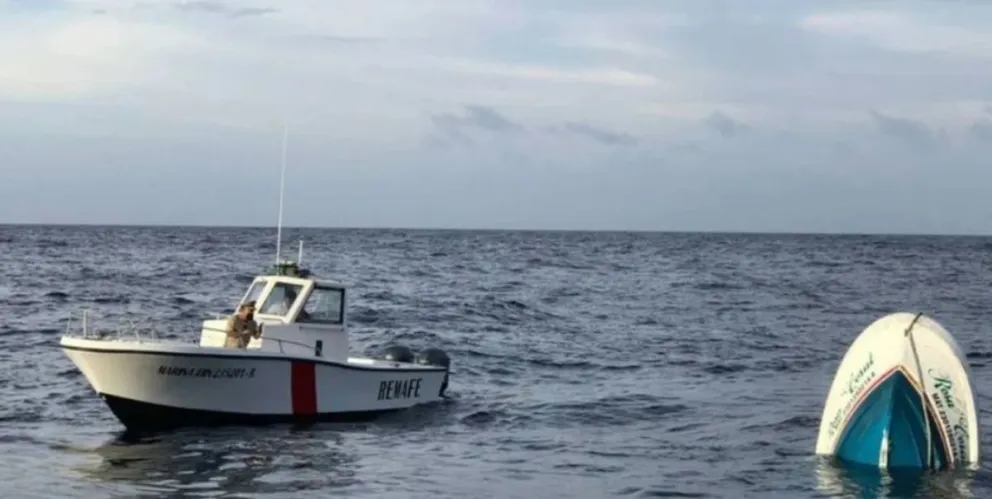 Naufragio fatal en la costa de Cancún: cuatro turistas murieron en un accidente marítimo 