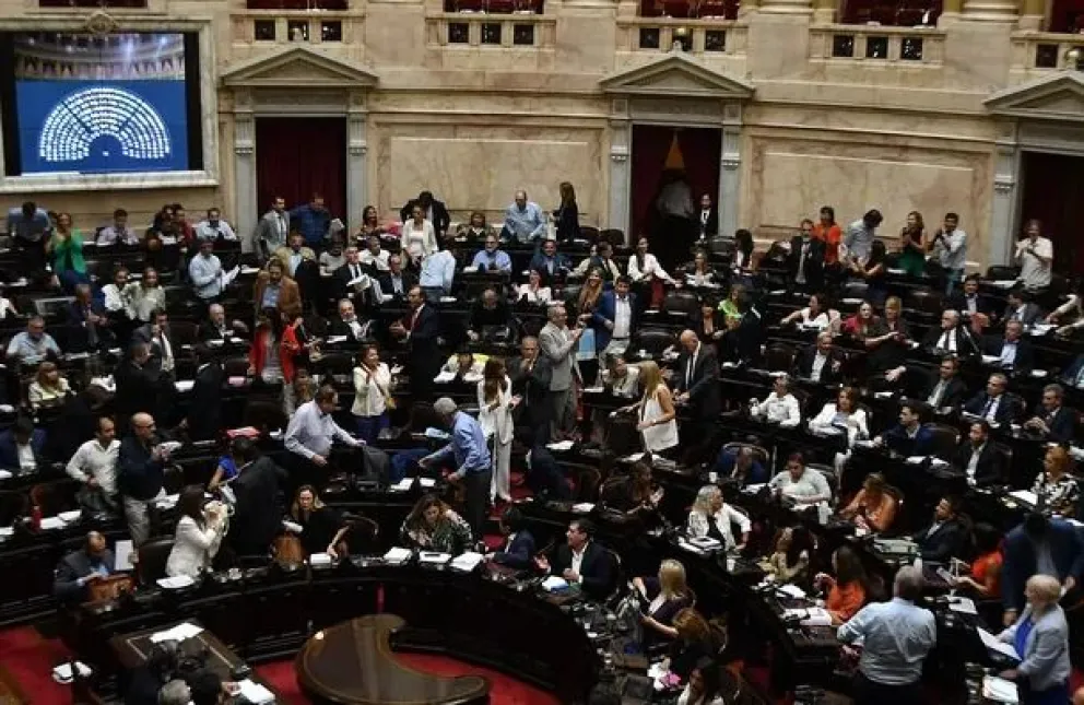 Ley Ómnibus: no hubo concenso y se volvió el proyecto a comisiones