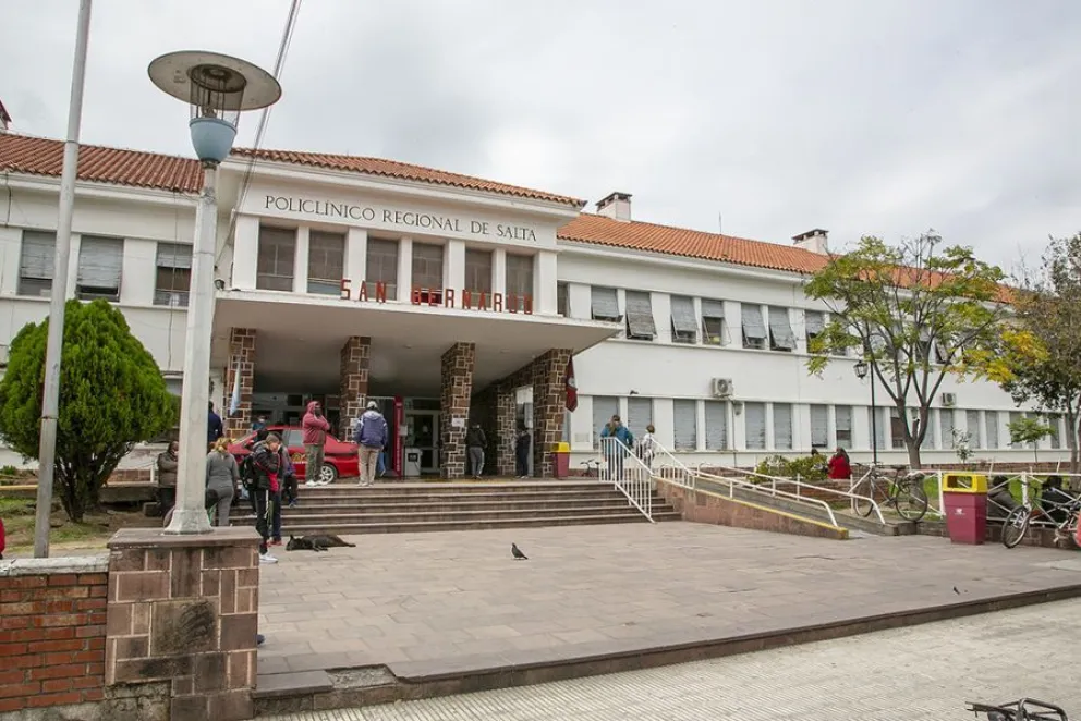 Salta analiza cobrarles la atención médica a pacientes extranjeros y de otras provincias