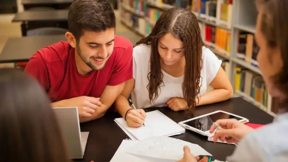 IPROSS amplía cobertura a estudiantes mayores de 21 años