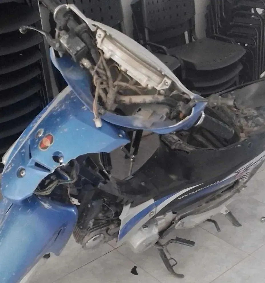 Dramático: venía en su moto, lo atropellaron y lo dejaron abandonado