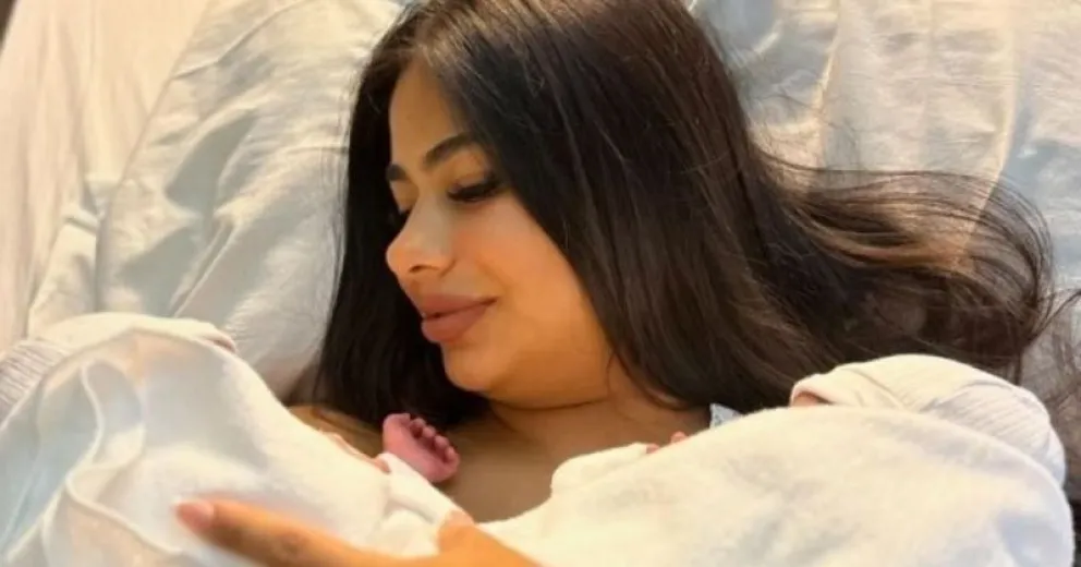 Daniela Celis revela por primera vez el rostro de sus adorables gemelas Aime y Laia
