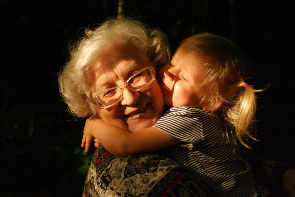 Abuela materna logra que el padre de su nieta pague las cuotas alimentarias adeudadas desde 2021