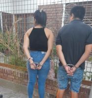 Una pareja de delincuentes robó un celular y fue detenida a las pocas cuadras