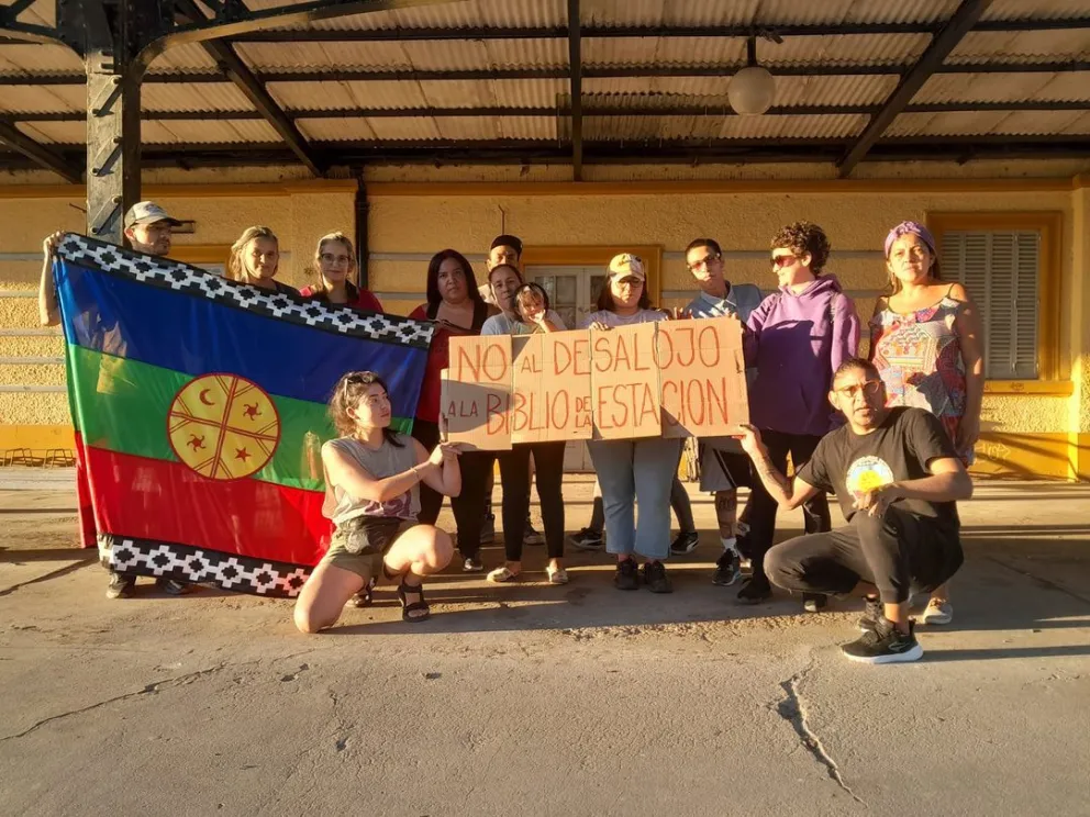 ¡No te pierdas la “Jornada de Reparación y Restauración” de la Biblioteca de la Estación este finde en Roca!