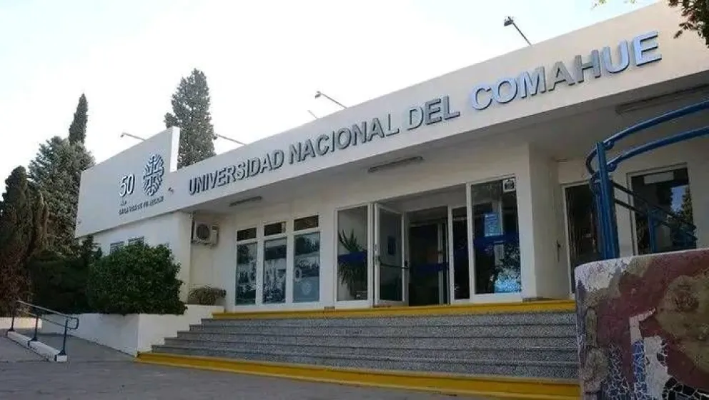 Se oponen a las reformas que plantea la rectora de la Unco y hablan de "injerencia empresarial"