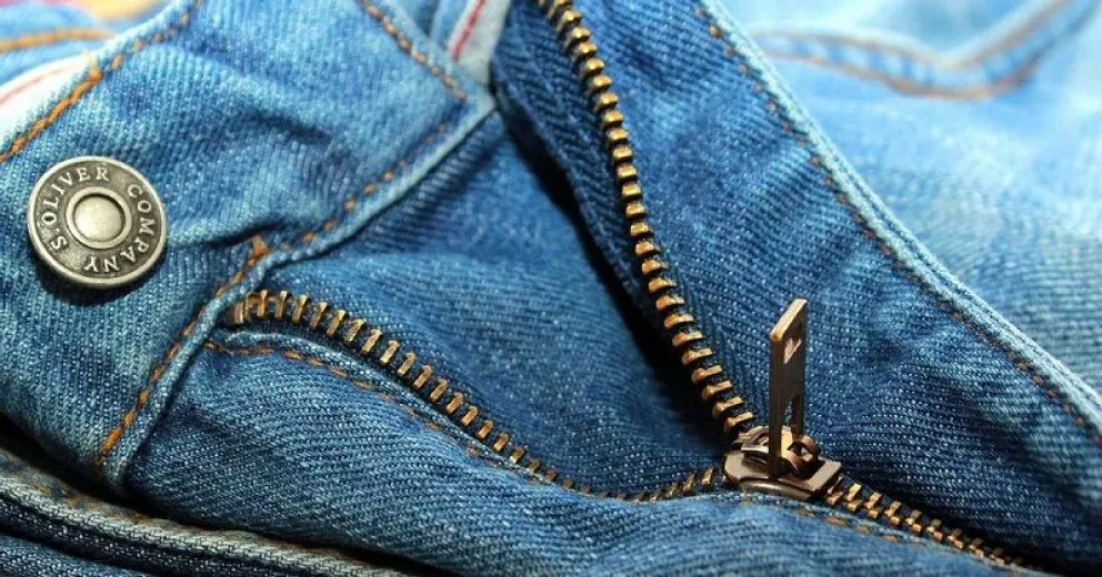 Los trucos caseros para evitar que el cierre del pantalón se baje