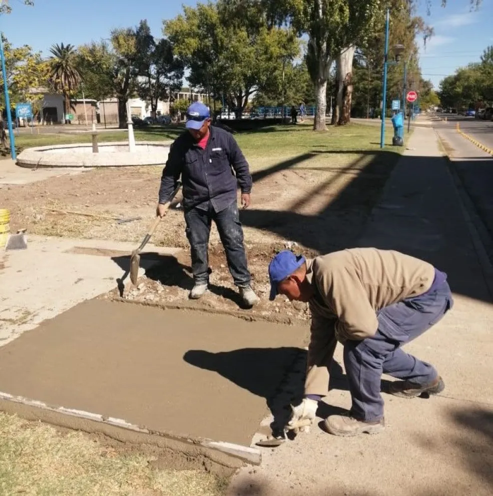 Embellecen las veredas en el Paseo Canalito: ¿dónde realizan los trabajos?