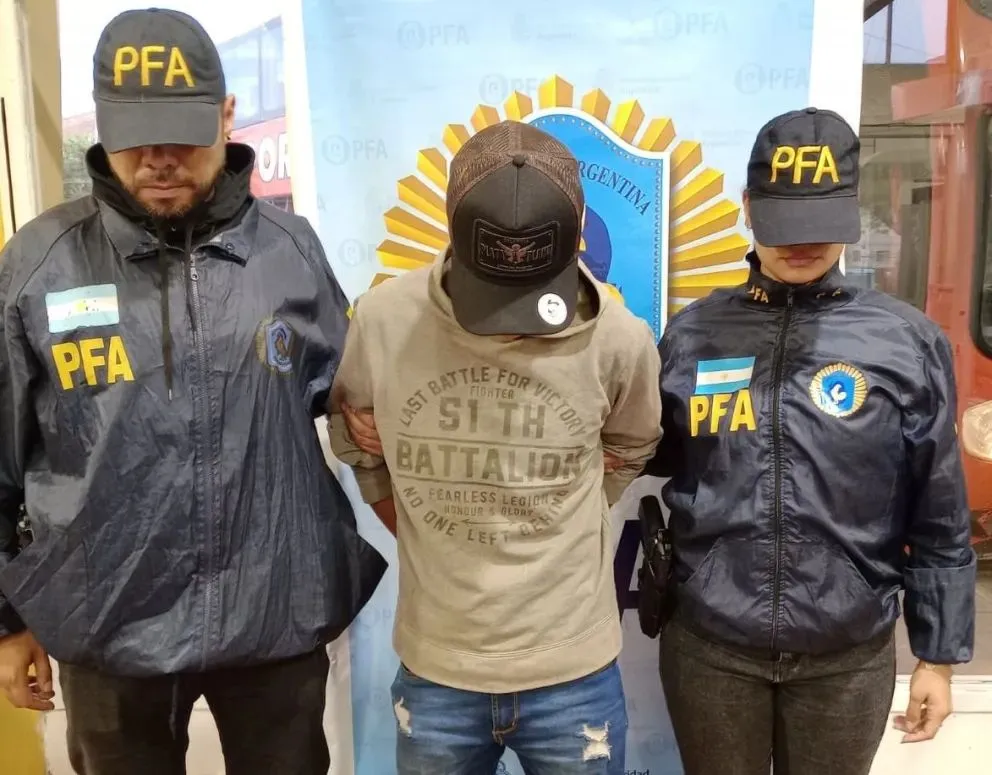 Tenía pedido de captura en Roca y lo detuvieron en la terminal de Comodoro