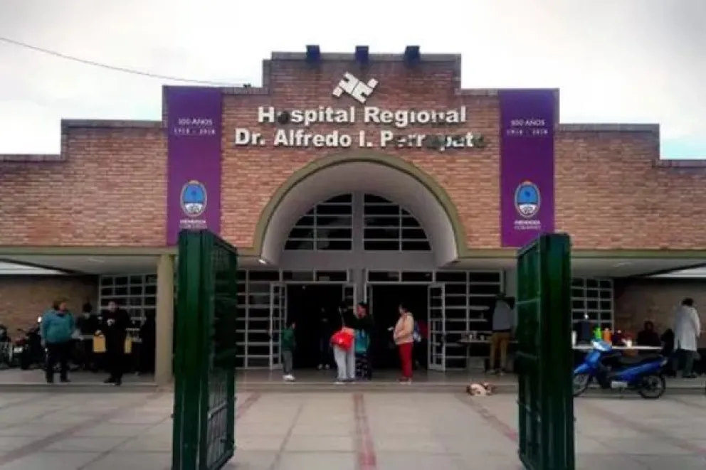 Llevó a sus hijos de 2 y 4 años al médico por dolores de panza: estaban intoxicados con cocaína