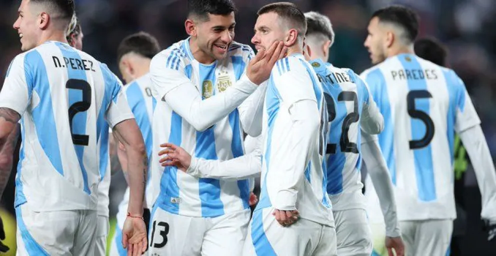 Todo un trámite: Argentina venció a El Salvador sin sobresaltos