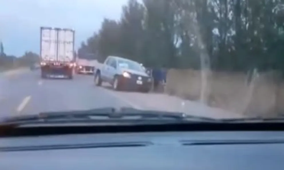 Otra vez un conductor alcoholizado provoca un choque en cadena sobre Ruta 22