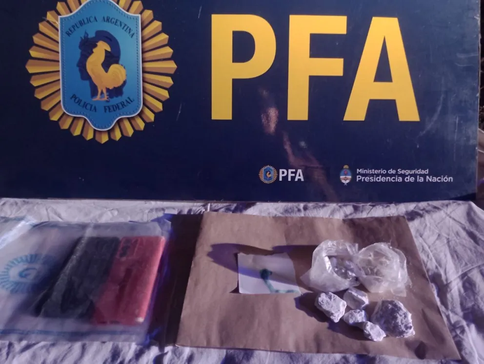 “Menudeo a cero”: Policía Federal detuvo a traficantes en Roca y Fernández Oro
