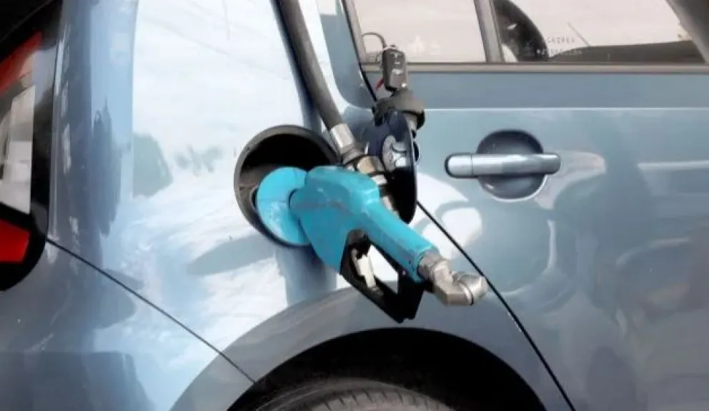 El lunes vuelve a aumentar la nafta: ¿cómo obtener descuentos?