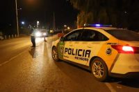 ¡Todos sin documentos!: La policía de Río Negro retuvo dos autos y ocho motos en controles de tránsito