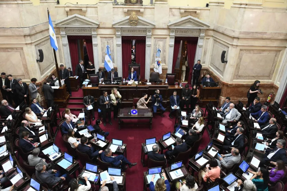 Presentan un proyecto en el Senado para crear un fondo docente con las retenciones a la soja