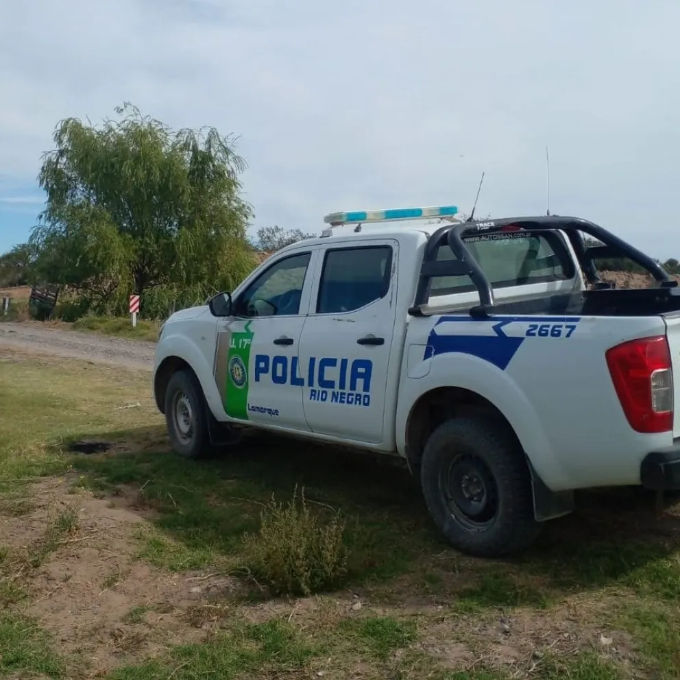 En moto y con muletas en un brazo asaltaron a una mujer del Alto Valle