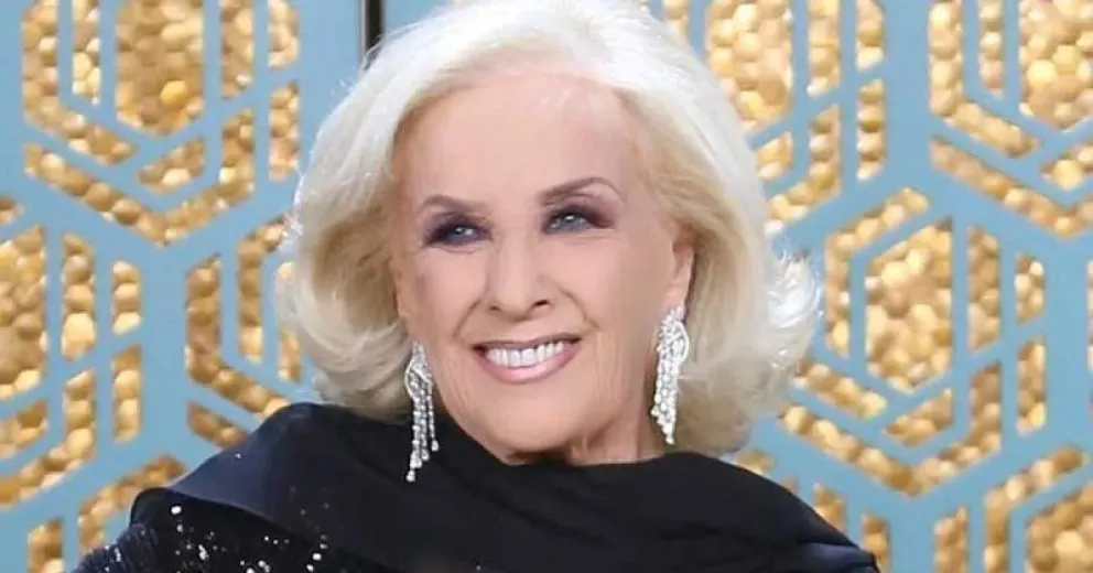 La sorpresiva revelación de embarazo que una periodista le hizo a Mirtha Legrand