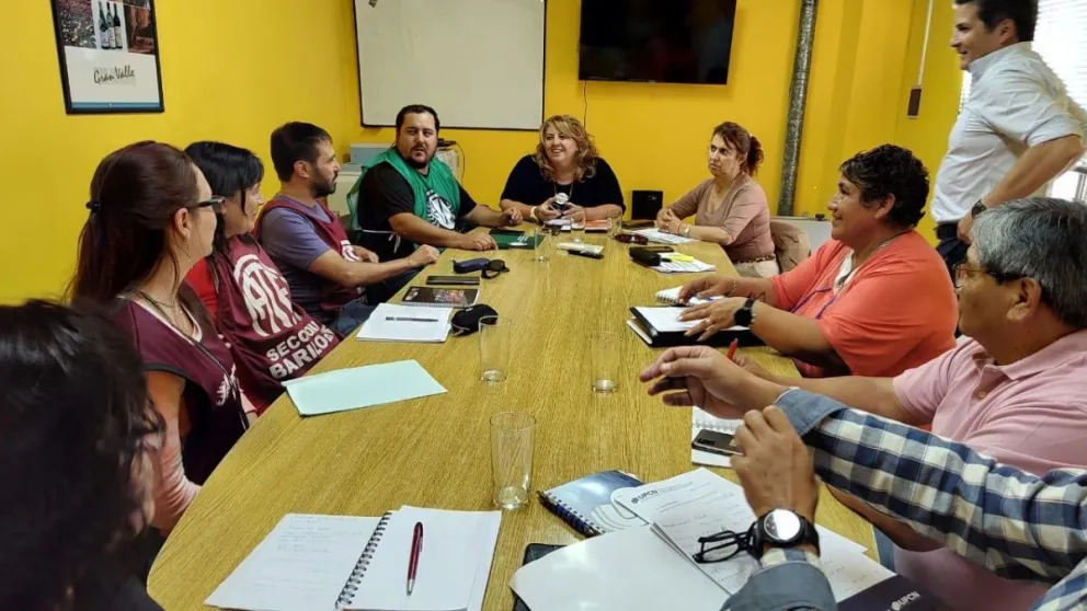 Nueva propuesta salarial del Gobierno: aumentos de hasta un 109% para Salud