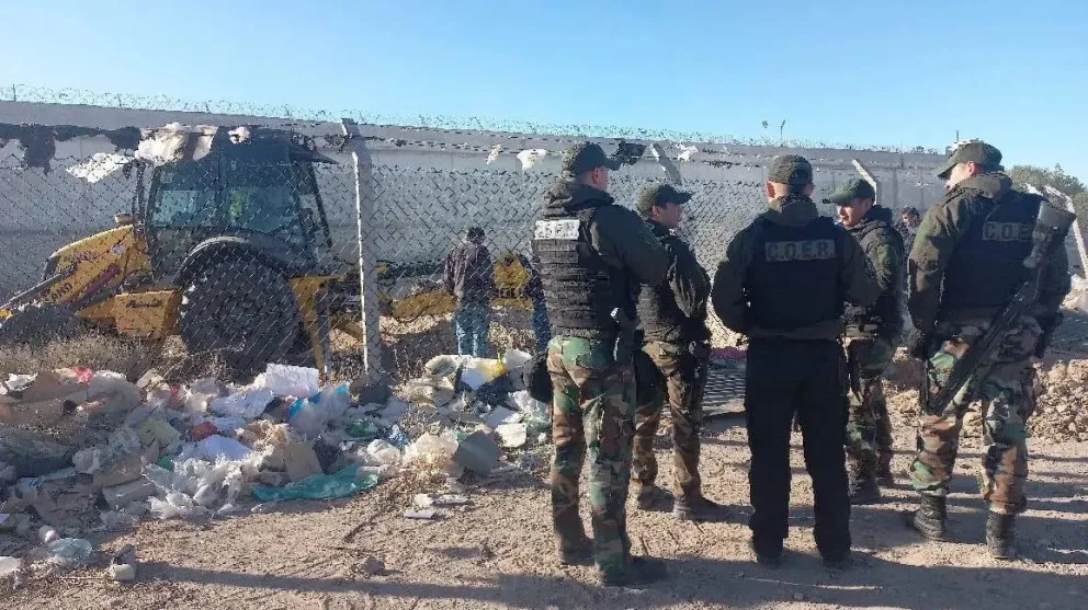 El Gobernador destacó el rápido accionar de la policía ante el intento de fuga en el Penal 2