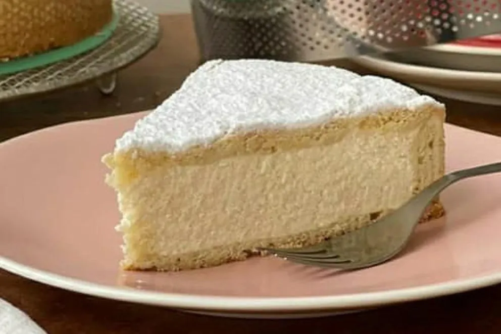 Riquísima y económica: receta de torta de ricota sin harina