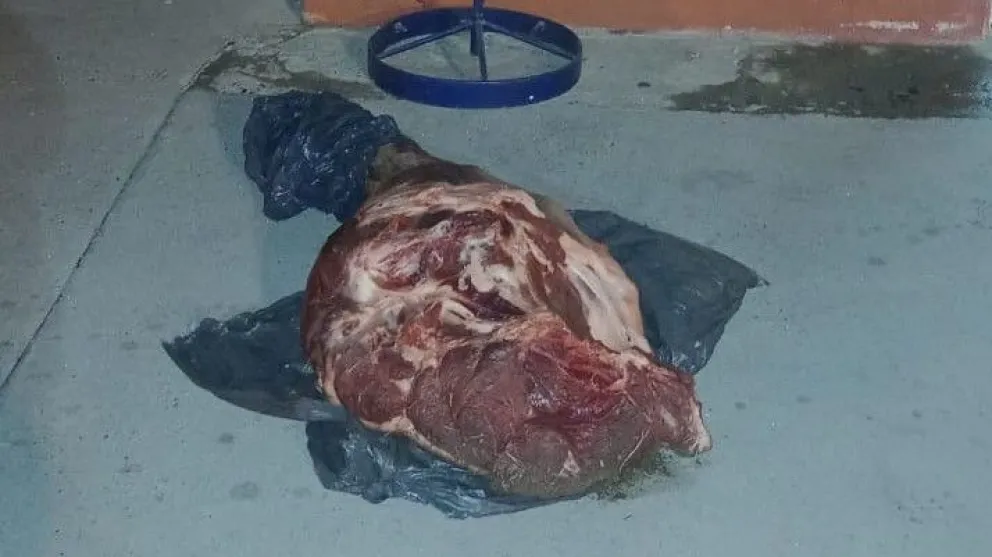 Policía decomisó carne que era transportada de forma irregular en Paso Córdoba