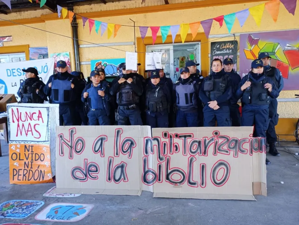 Imputaron a ocho personas por la toma de la biblioteca de la Estación
