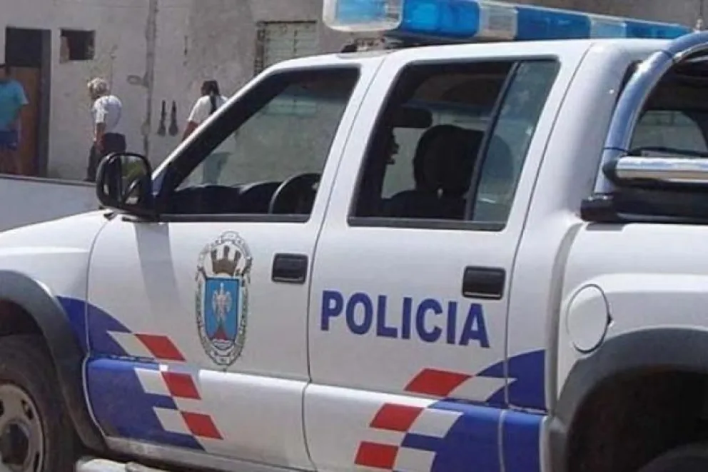Denunció que delincuentes intentaban robar en la casa del vecino y era su hijo: fue detenido